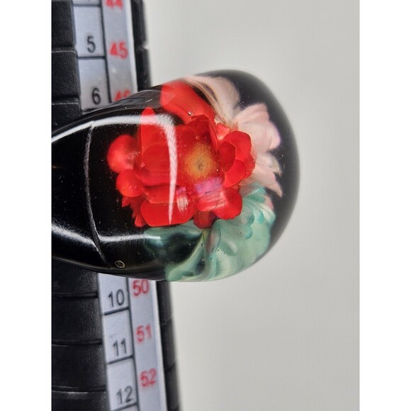 Vtg Lucite Resin Dome Bubble Black Ring /Dried Flowers BOHO Blue Red Pink Sz 4.5 - Picture 9 of 9